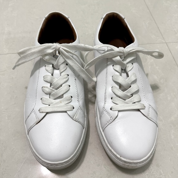 New Republic - Picture 2 of 4